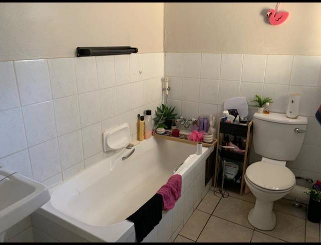 2 BEDROOM APARTMENT FOR SALE IN VAALPARK